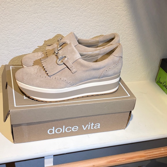 Dolce Vita Taupe Suede Platform Sneakers - Picture 2 of 5